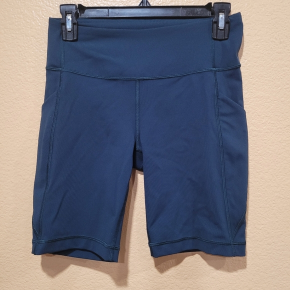 Lululemon shorts - Picture 1 of 7